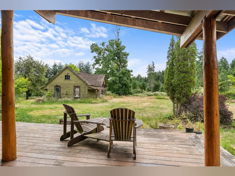 2411 South Road, Gabriola Island, BC, V0R 1X7 - 3