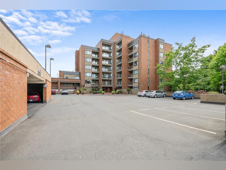 103-105 E Gorge Road, Victoria, BC, V9A 6Z3 - 39