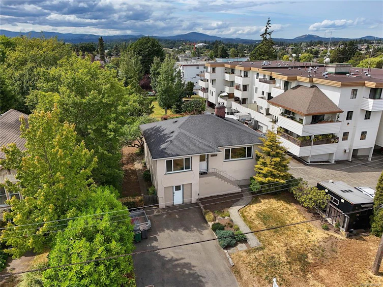 3180 Davin Street, Saanich, BC, V9A 1T9 - 38