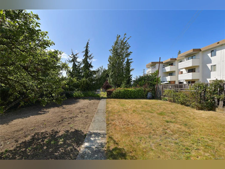 3180 Davin Street, Saanich, BC, V9A 1T9 - 57