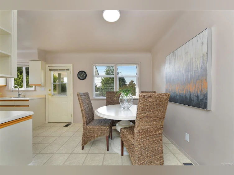 3180 Davin Street, Saanich, BC, V9A 1T9 - 14