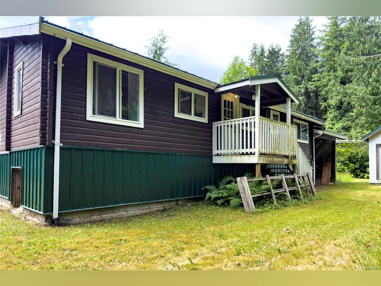 622 Keno Crescent, Zeballos, BC, V0P 2A0 - 23