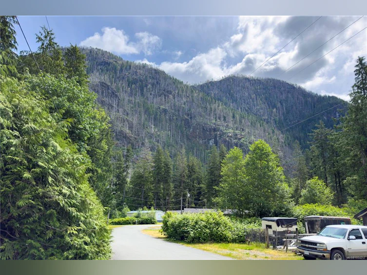 622 Keno Crescent, Zeballos, BC, V0P 2A0 - 28