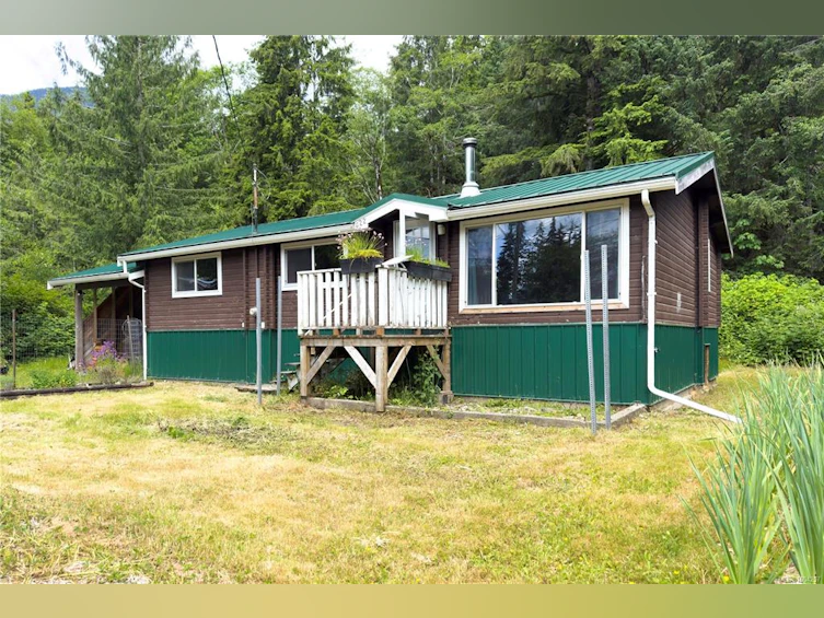622 Keno Crescent, Zeballos, BC, V0P 2A0 - 24