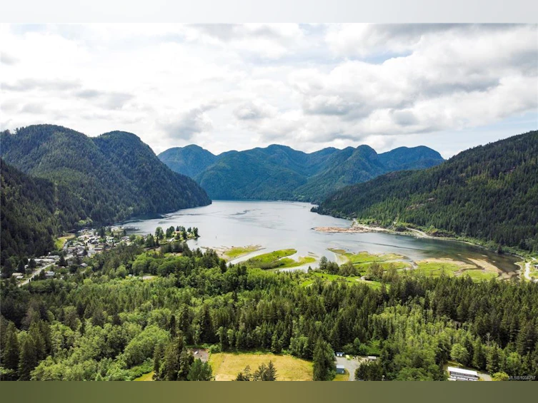 622 Keno Crescent, Zeballos, BC, V0P 2A0 - 31
