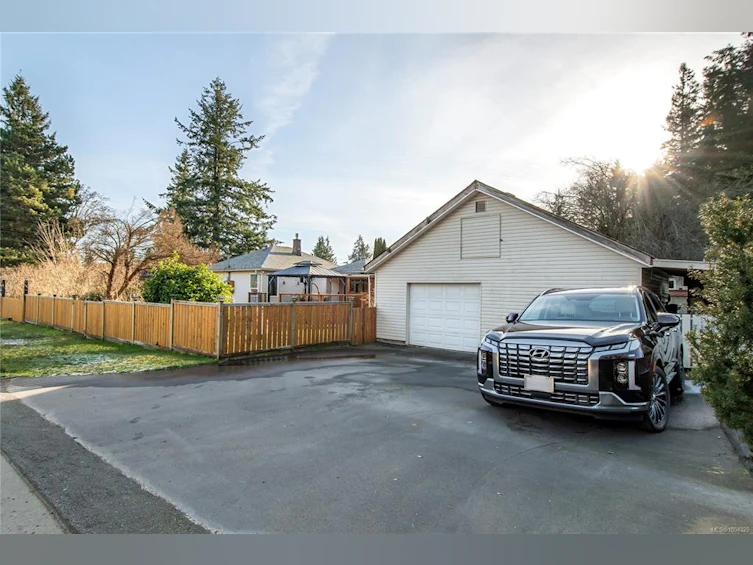 2742 Vargo Road, Campbell River, BC, V9W 4W9 - 2