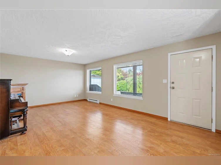 6600 Groveland Drive, Nanaimo, BC, V9V 1P7 - 60