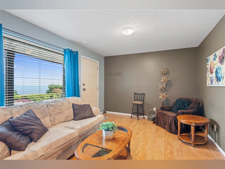6600 Groveland Drive, Nanaimo, BC, V9V 1P7 - 9
