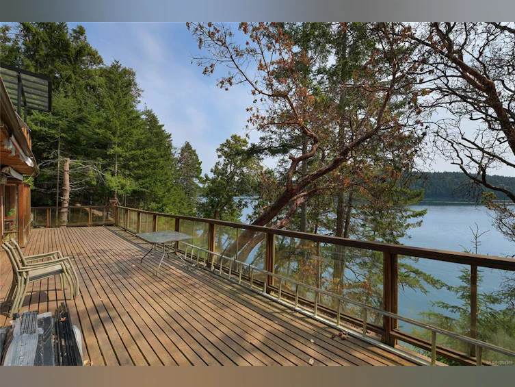 330 East West Road, Mayne Island, BC, V0N 2J2 - 6