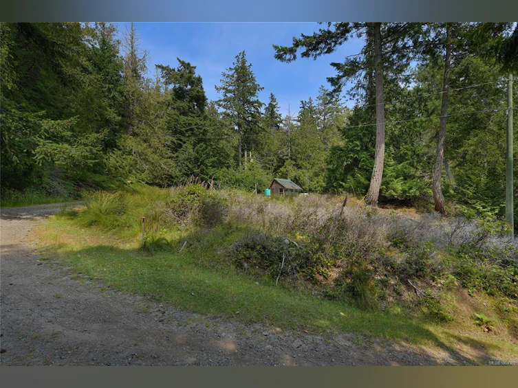 330 East West Road, Mayne Island, BC, V0N 2J2 - 58