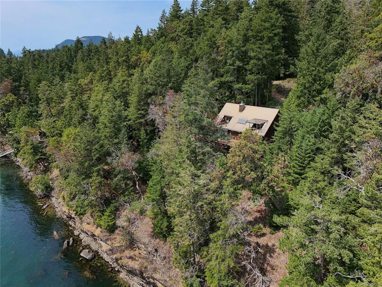 330 East West Road, Mayne Island, BC, V0N 2J2 - 76