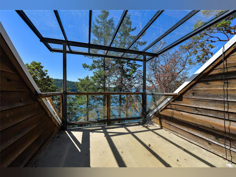 330 East West Road, Mayne Island, BC, V0N 2J2 - 23