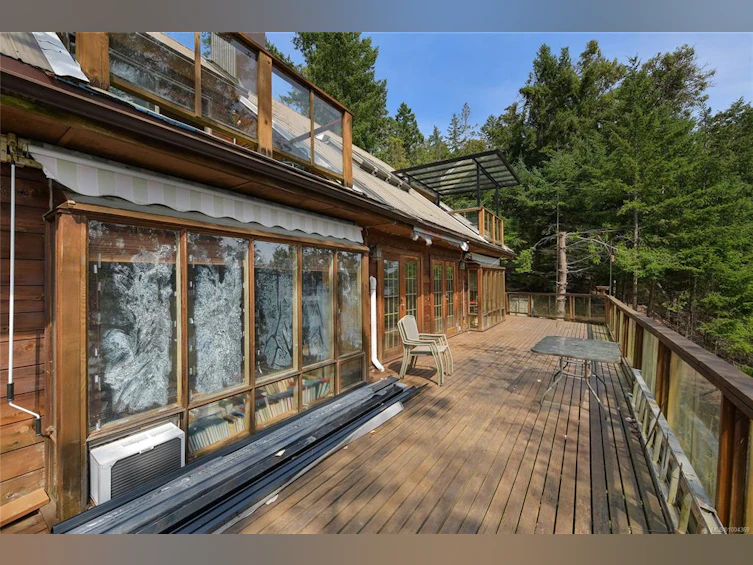 330 East West Road, Mayne Island, BC, V0N 2J2 - 5