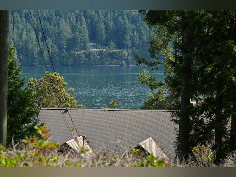 330 East West Road, Mayne Island, BC, V0N 2J2 - 62