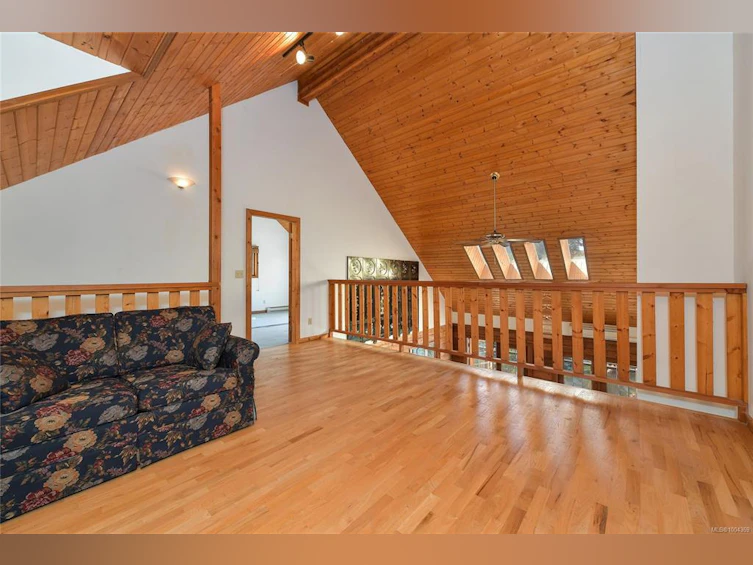 330 East West Road, Mayne Island, BC, V0N 2J2 - 20