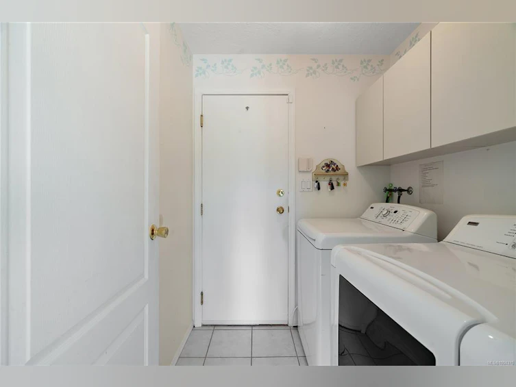 8581 Cathedral Place, North Saanich, BC, V8L 5E1 - 28