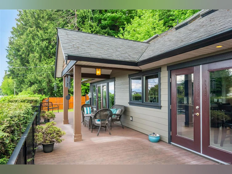 3008 W Island Highway, Qualicum Beach, BC, V9K 2H2 - 14