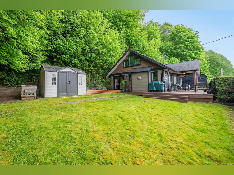 3008 W Island Highway, Qualicum Beach, BC, V9K 2H2 - 8
