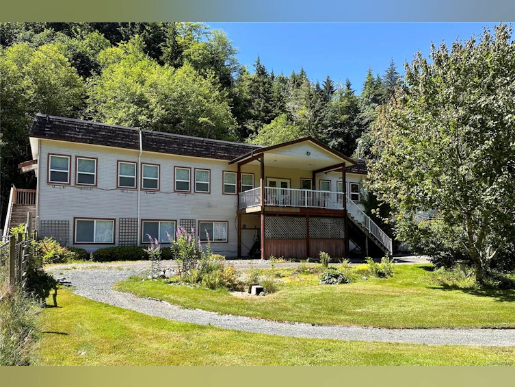 1165 Salmon River Main, Kelsey Bay/Sayward, BC, V0P 1R0