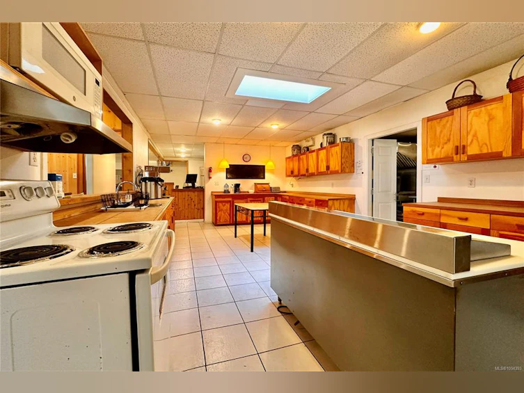 1165 Salmon River Main, Kelsey Bay/Sayward, BC, V0P 1R0 - 5
