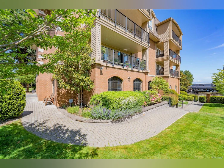 304-104 Esplanade Street, Nanaimo, BC, V9R 0G6 - 42