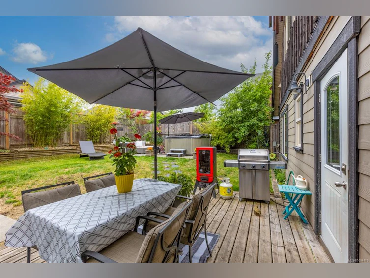 2673 Kendal Avenue, Cumberland, BC, V0R 1S0 - 25