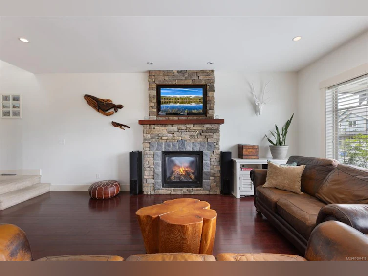 2673 Kendal Avenue, Cumberland, BC, V0R 1S0 - 6