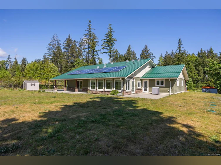 2051 Hector Road, Comox, BC, V9M 3Y7 - 47