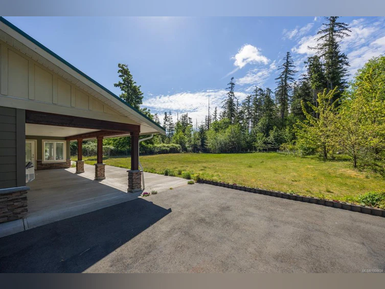 2051 Hector Road, Comox, BC, V9M 3Y7 - 50