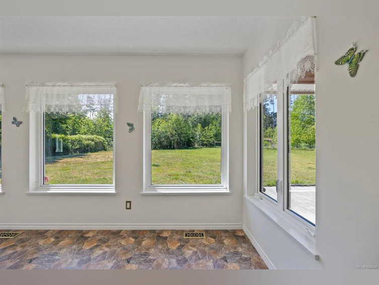 2051 Hector Road, Comox, BC, V9M 3Y7 - 21
