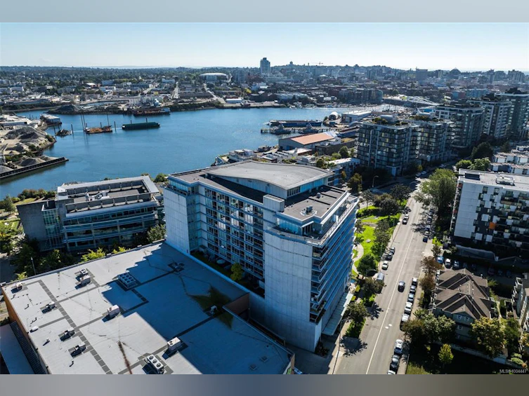 906-160 Wilson Street, Victoria, BC, V9A 7P9 - 3