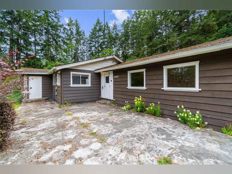 3587 Yellow Point Road, Nanaimo, BC, V9G 1E7 - 3