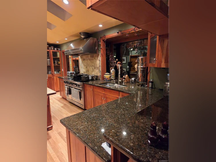 3744 Gibbins Road, Duncan, BC, V9L 6E8 - 18