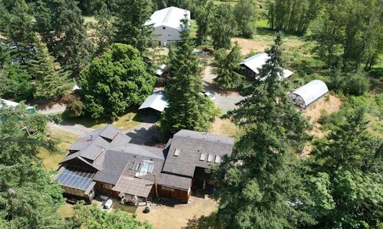 3744 Gibbins Road