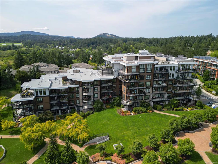 407-741 Travino Lane, Saanich, BC, V8Z 0G3 - 24