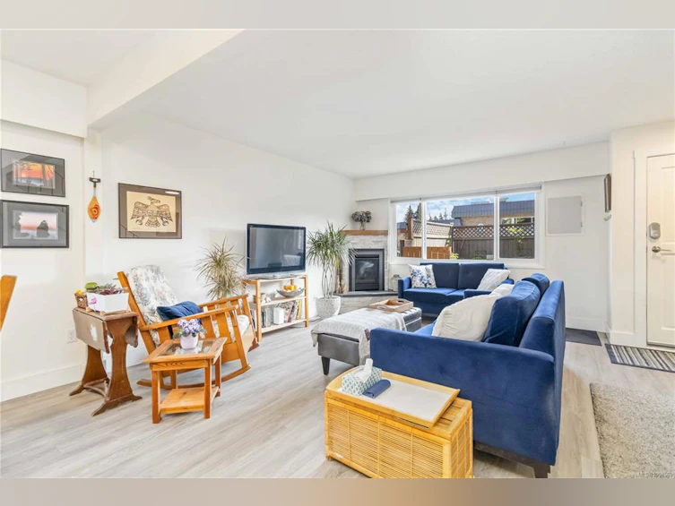 A-618 Kelly Road, Colwood, BC, V9B 2A5 - 9