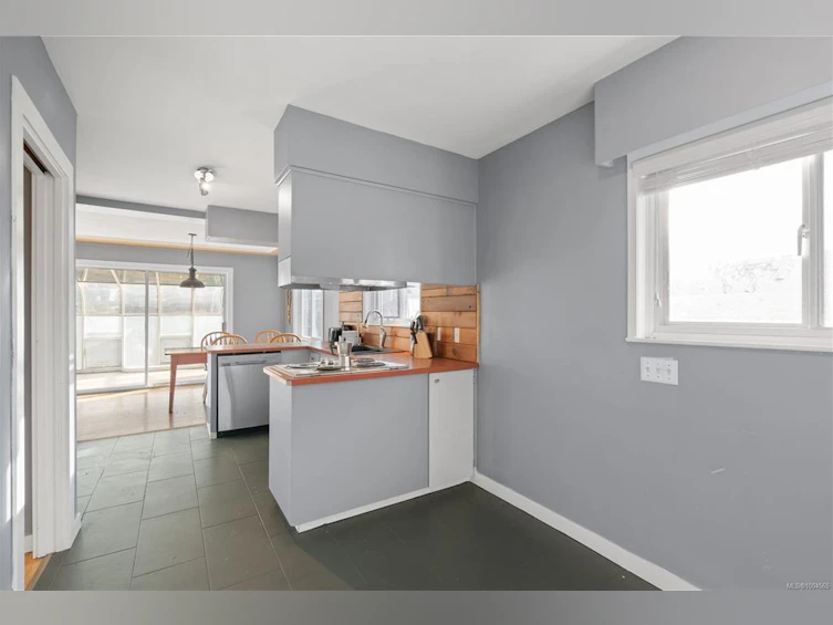 3871 Warren Avenue, Courtenay, BC, V0R 2V0 - 7