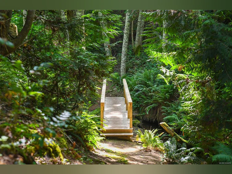 5340 Gainsberg Road, Bowser/Deep Bay, BC, V0R 1G0 - 28