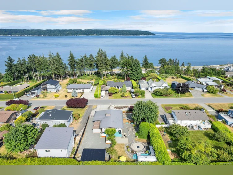 260 Carnegie Street, Campbell River, BC, V9W 2J5 - 90