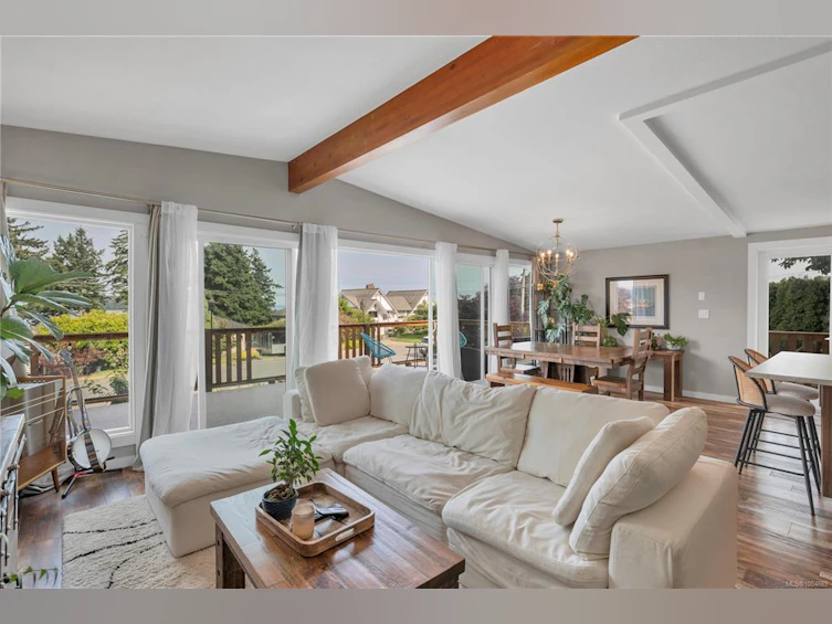 260 Carnegie Street, Campbell River, BC, V9W 2J5 - 3