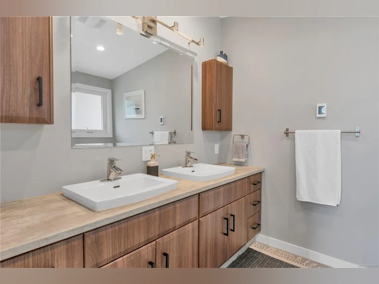 260 Carnegie Street, Campbell River, BC, V9W 2J5 - 26