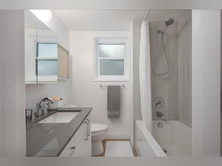 A & B-123 Adams Avenue, Nanaimo, BC, V9S 4R9 - 17