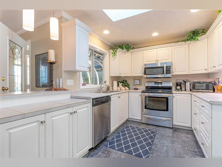 1163 Wellington Drive, Qualicum Beach, BC, V9K 2H6 - 5