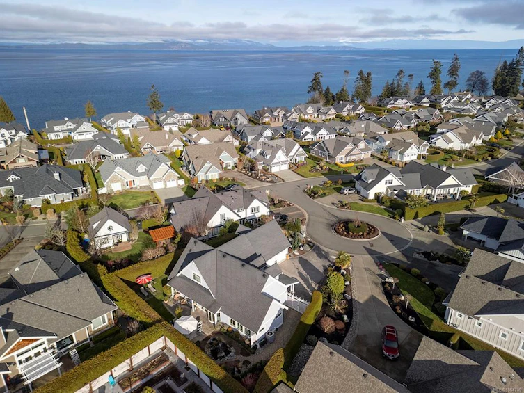 842 Bluffs Drive, Qualicum Beach, BC, V9K 0A2 - 21