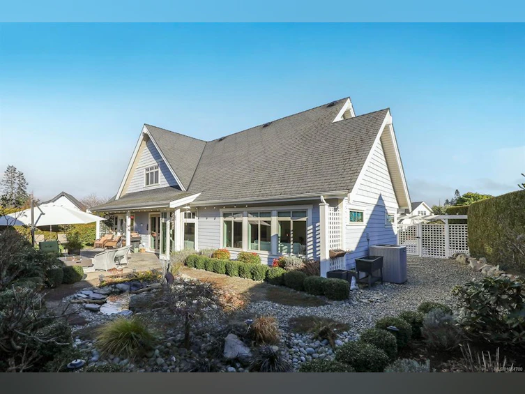 842 Bluffs Drive, Qualicum Beach, BC, V9K 0A2 - 9