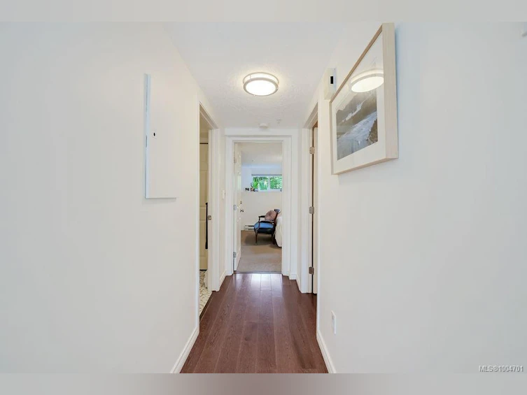B-609 Su'it Street, Victoria, BC, V8V 4C3 - 35