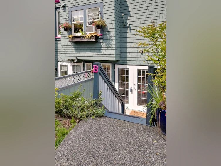 B-609 Su'it Street, Victoria, BC, V8V 4C3 - 4