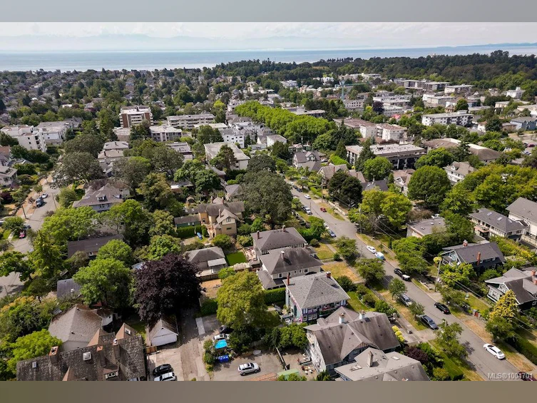 B-609 Su'it Street, Victoria, BC, V8V 4C3 - 64