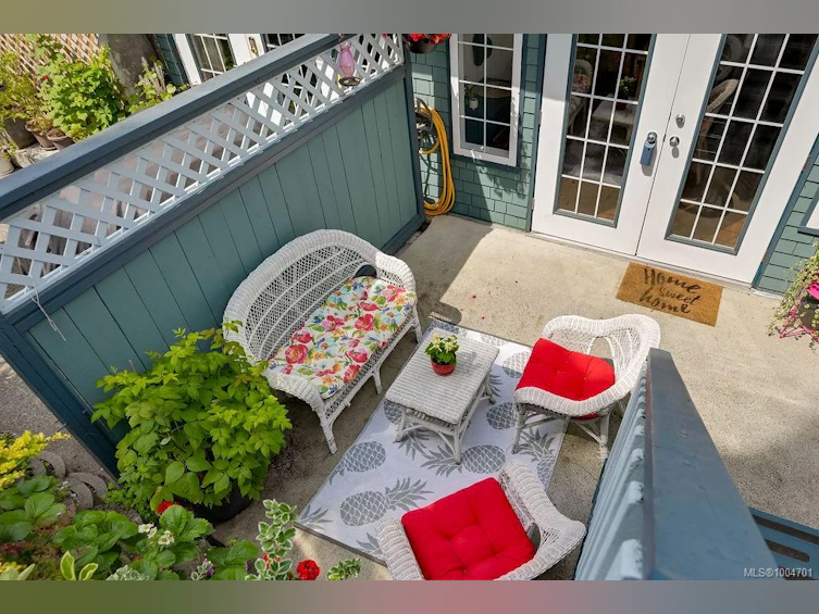 B-609 Su'it Street, Victoria, BC, V8V 4C3 - 38