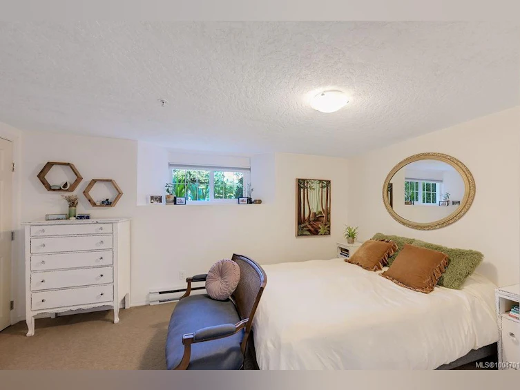 B-609 Su'it Street, Victoria, BC, V8V 4C3 - 26